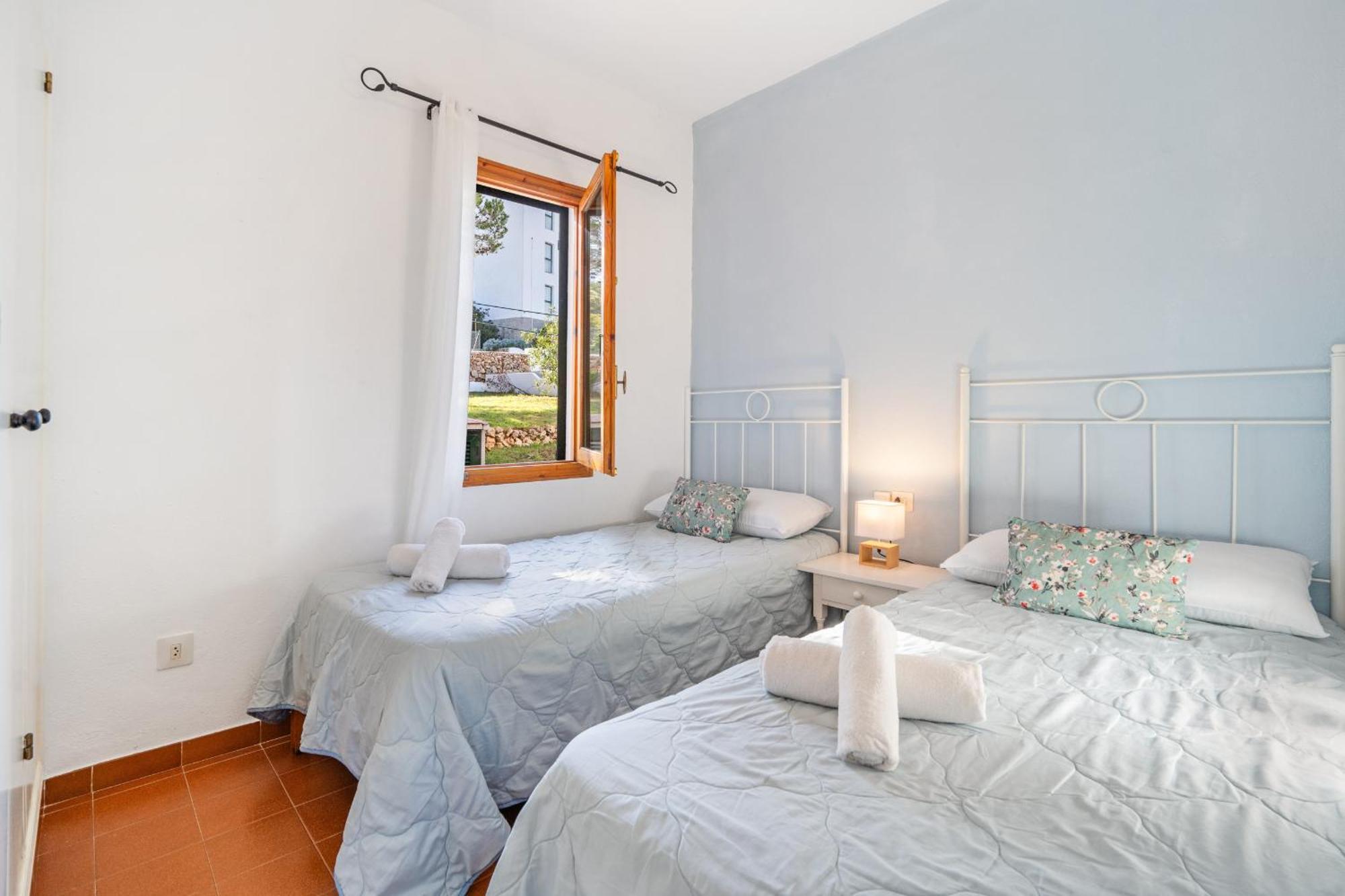 Apartamento La Brisa Arenal d'en Castell Exterior foto